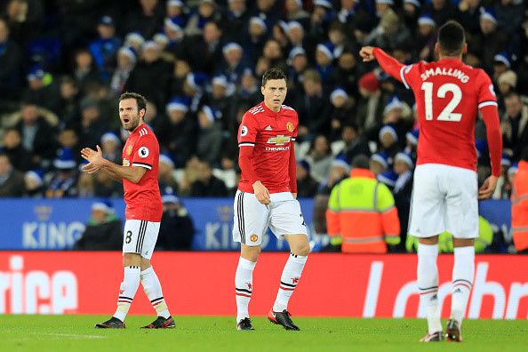 4 pha bỏ lỡ bị Mourinho gọi là trò hề ở trận hòa Leicester